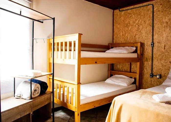 Esquina 8 Suites Confort & Hostel