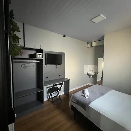 Esquina 8 Suites Confort & Hostel Florianopolis Exterior photo