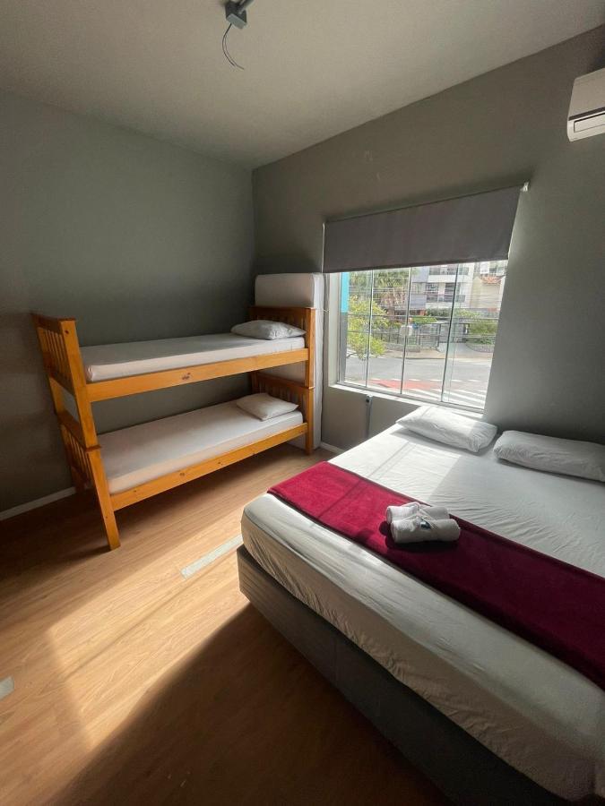 Hostel Esquina 8 Confort & Florianopolis